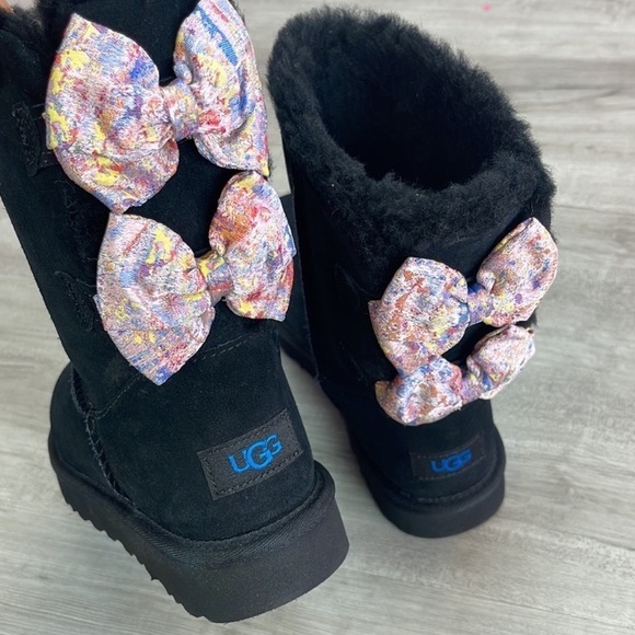 🍁UGG🍁 W BAILEY BOW ABSTRACT SPLATTER BOOTS - Picture 8 of 13